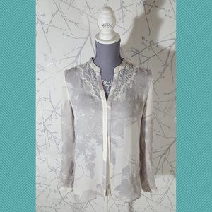 Elie Tahari Ivory & Gray Floral Printed Silk Pullover Blouse w/ Lace Detail